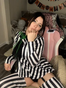 Effy_Static ℭ𝔢𝔩𝔢𝔟𝔯𝔞𝔱𝔢 ℌ𝔞𝔩𝔩𝔬𝔴𝔢𝔢𝔫 𝔴𝔦𝔱𝔥 𝔪𝔢 🕸 사진