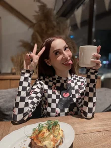 MarieKarma 🖤🤍  3টি ছবি