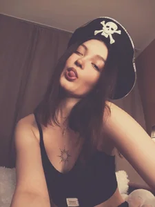 GussieGoold: Sweet piece from me ( 8 фото)