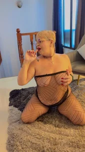 Lucy_Milf_68 in mesh Pic 3