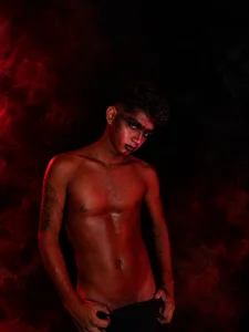 Soydaniel_naughty Sesión de hallowen Pic 7