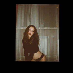 LunaBir Im home... Pic 2