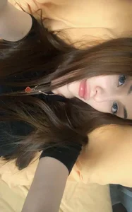 aylinblushing