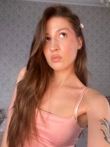 Sarah_rude Public Immagine  8