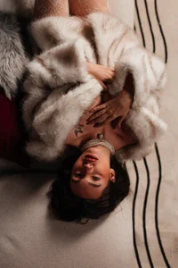 Emilia_mala White Shine <2> Foto 3