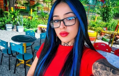 Zdjęcia farichell in glasses for you:  3