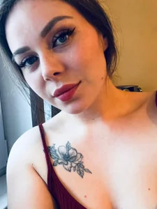 JaquelineLuttman Public Pic