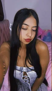 NoemiRose83's XXX Nude Photo 2