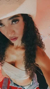 Charlotte_Love10のCharlotte 🌈🌈🌈の 2枚の写真