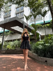 NiaHolland 🖤🖤🖤 slika