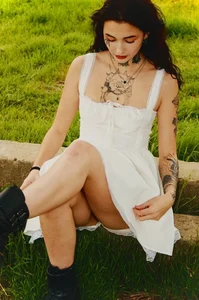 Lisa_Juicy: Public ( фото)