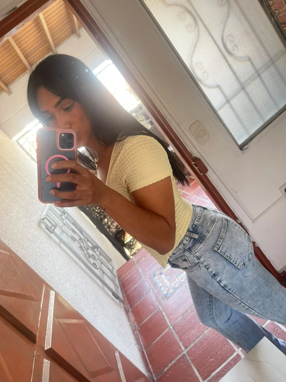 Ashly_Miller Trending Plaatje 1876