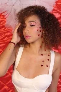 EmmaLawrence_ MY SEXY HAIR Gambar 2