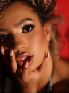 Arianabromw Fire me Bilde 3