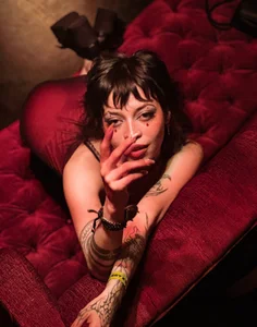 Kitty_arts 🕯️🔥Kitty you rockstar goddess🖤❤️‍🔥 Bilde