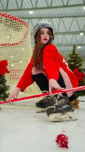 DanaDrake 🎄🥅⛸🏒 Bilde 8