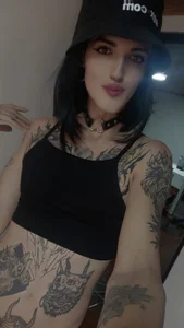 Suckmyeggplant White bussy Pic 2