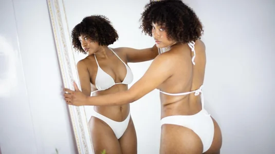 ohrianagibson The White Lotus 🏵🌺 Pic