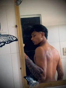 Public de andrew_myersx  2 Imagens