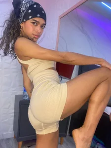 BritneyCollins Sports girl Pic 3