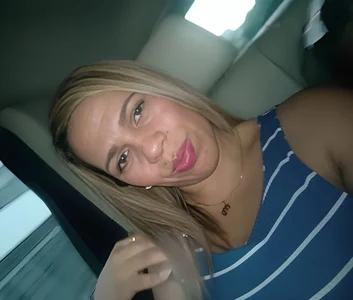 Alexa-Hunter Public Fotka 7