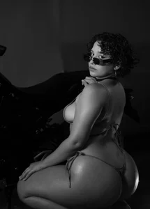 viiolett_lee Your biker girl💋 Pic