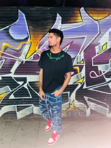 Carlos_vibes Public Pic