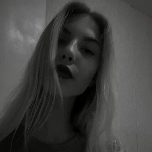EmmaSn0w Public Pic 2