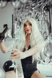 MaxiRogers Happy birthday to me 🍷🥰💗 Pic 5