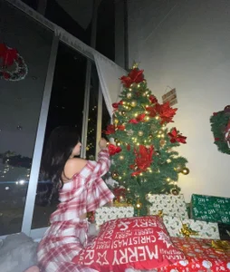 PettyCloeh some nice pics before christmas♥ Immagine  6