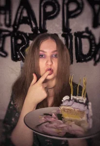 VanillaDesire kullanıcısının Happy birthday to me🥳🖤 albümü -  6 fotoğraf