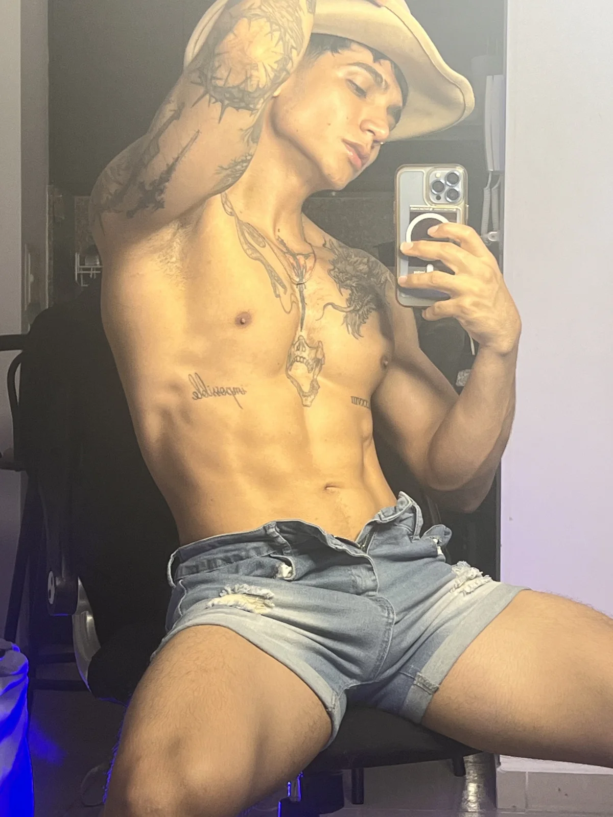 muscle_boyhorny Právě oblíbené foto 7438