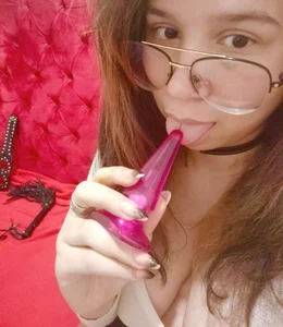 Some naughty pics od selenablairx  8 snímek