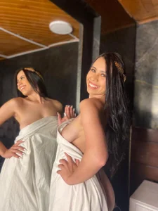 Im_Maite I'm your greek goddess fuck me Foto 4
