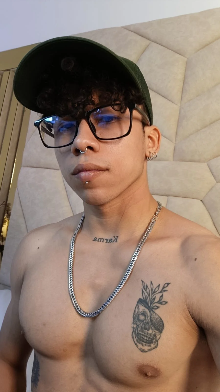 AkazaBoy_ immagine di tendenza 161