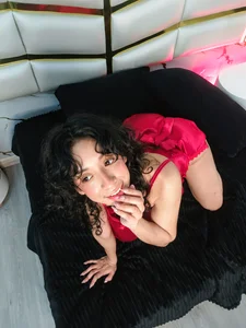 LuisaMarquez Beauty with attitude ❤️ Billede 2