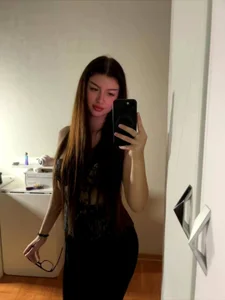 LoreneCalderwood Public Pic 3