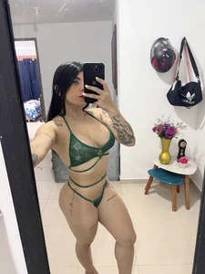 nurbanu_hatem Hot Foto 5