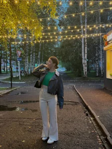 Public de Emily_Lews Foto 4