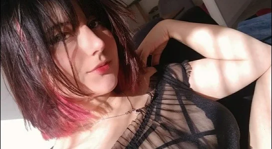 avi_frost me 圖片 3