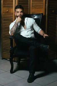 MarkHazze Good looking صورة واحدة|MarkHazze Good looking صورتان|MarkHazze Good looking  7 صور|MarkHazze Good looking  7 صورة