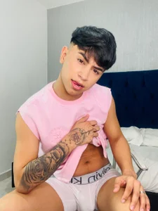 Tyler_os: Public ( 2 фото)