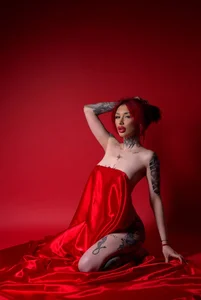 FoxxieLolla Red Devil Hình 4