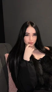 ArianaLim 😎 Pic 2