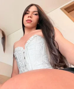 Sara_cutie_ Come and meet me 😏 Bilde 6