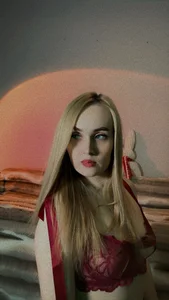 KiraBerht Vinous Pic 3