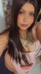 shayna_manson_ HOW SEXY! Pic 3