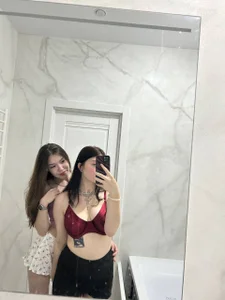 EllenTurberville me and my girlfriend ❤❤❤ Fotka 5