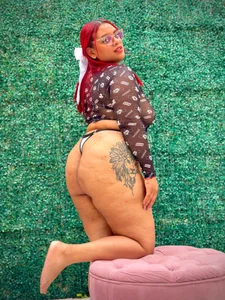 nathaliamiller Today I woke up wanting them to cause me 🔥 Pic 2