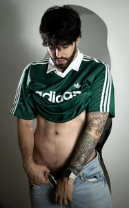 Aaron_Tate_ Public Pic 2
